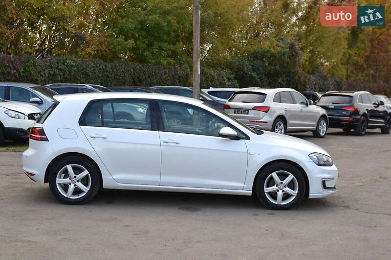 Хэтчбек Volkswagen e-Golf 2015 в Луцке фото 6 Хэтчбек Volkswagen e-Golf 2015 в Луцке