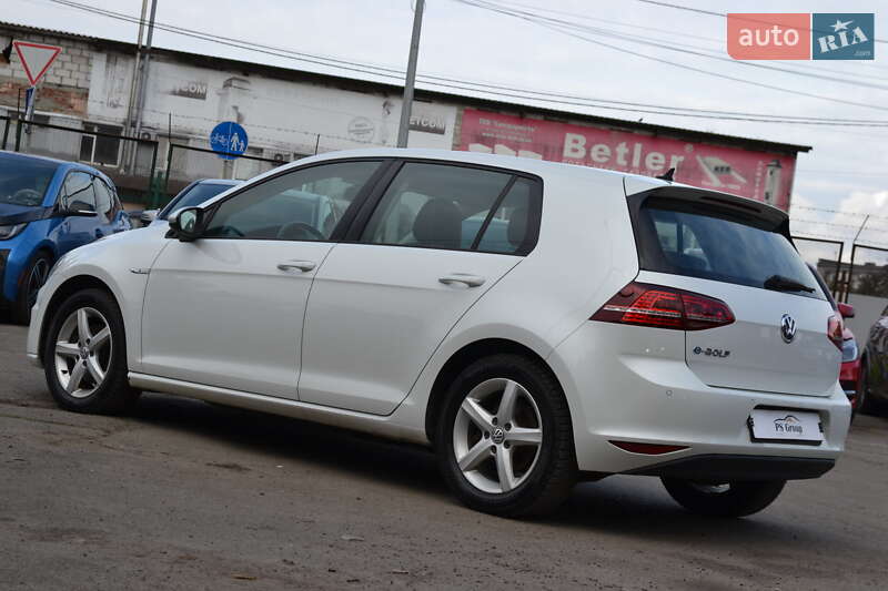 Хэтчбек Volkswagen e-Golf 2015 в Луцке фото 11 Хэтчбек Volkswagen e-Golf 2015 в Луцке