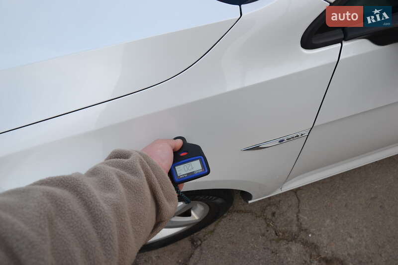 Хэтчбек Volkswagen e-Golf 2015 в Луцке фото 27 Хэтчбек Volkswagen e-Golf 2015 в Луцке