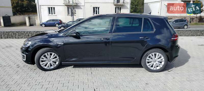 Хэтчбек Volkswagen e-Golf 2016 в Дублянах