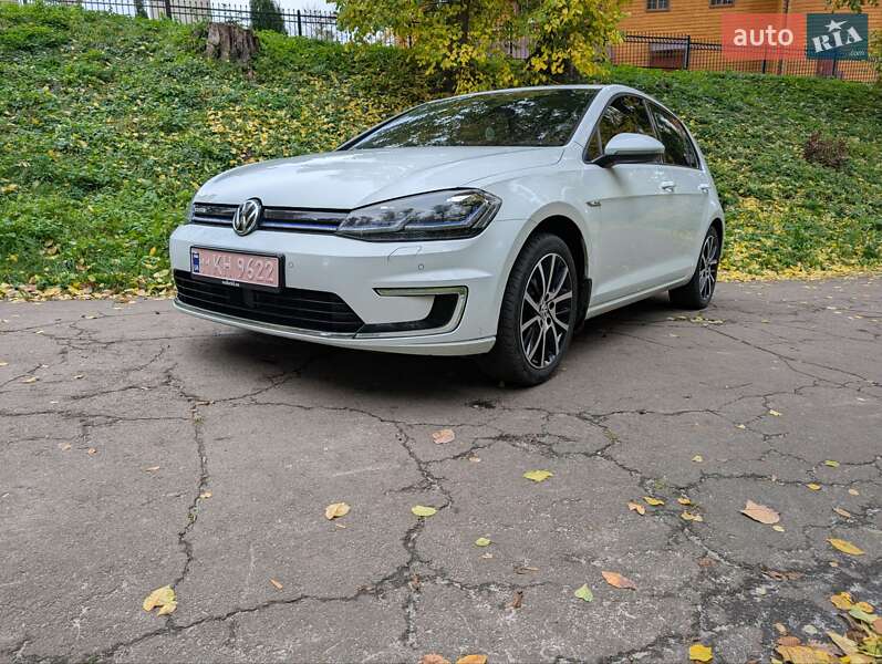 Хетчбек Volkswagen e-Golf 2018 в Рівному