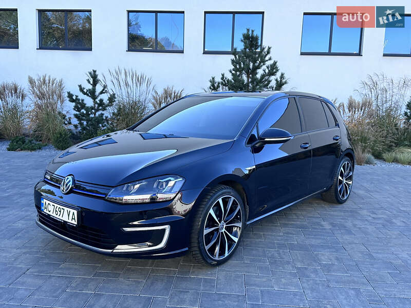 Хэтчбек Volkswagen e-Golf 2015 в Луцке фото 2 Хэтчбек Volkswagen e-Golf 2015 в Луцке