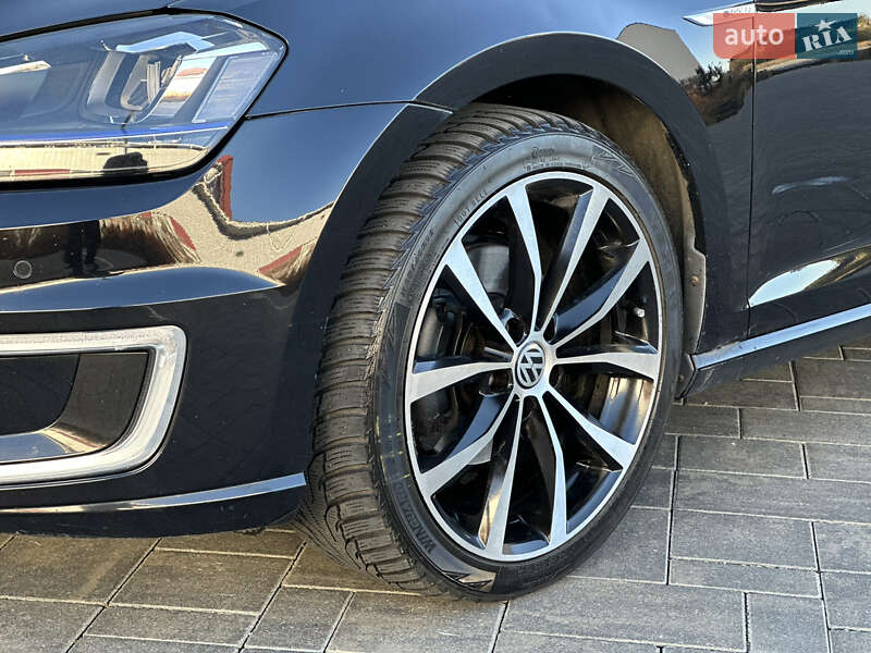 Хэтчбек Volkswagen e-Golf 2015 в Луцке фото 7 Хэтчбек Volkswagen e-Golf 2015 в Луцке