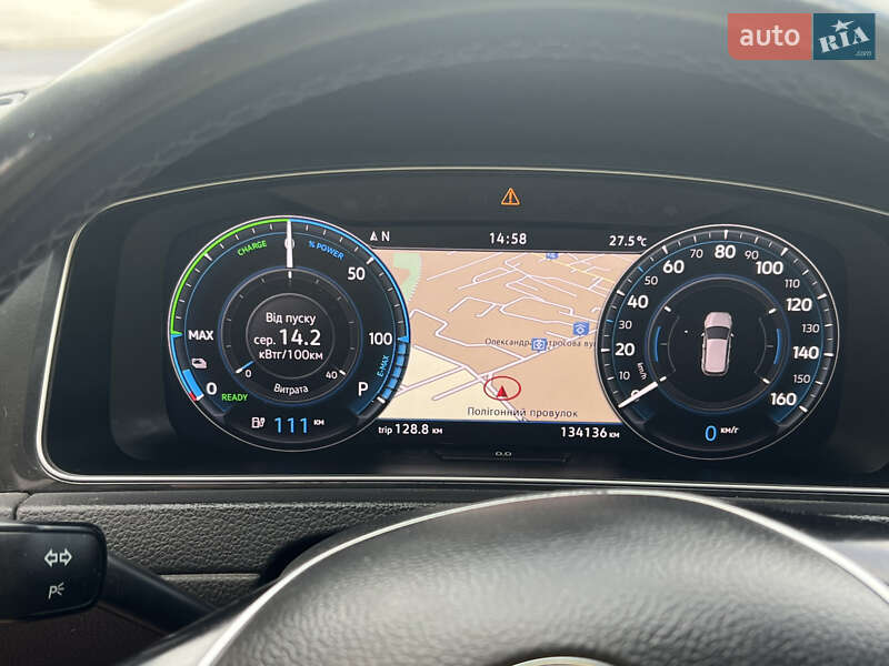 Хэтчбек Volkswagen e-Golf 2019 в Каменец-Подольском фото 9 Хэтчбек Volkswagen e-Golf 2019 в Каменец-Подольском