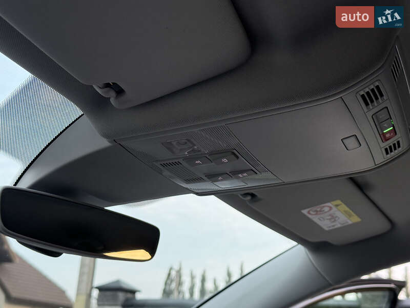 Хэтчбек Volkswagen e-Golf 2020 в Ровно