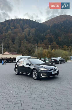 Хетчбек Volkswagen e-Golf 2015 в Міжгір'ї