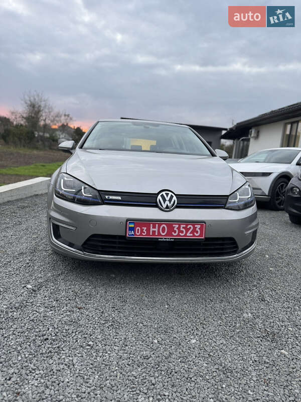 Хетчбек Volkswagen e-Golf 2014 в Рівному