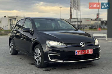 Хэтчбек Volkswagen e-Golf 2015 в 