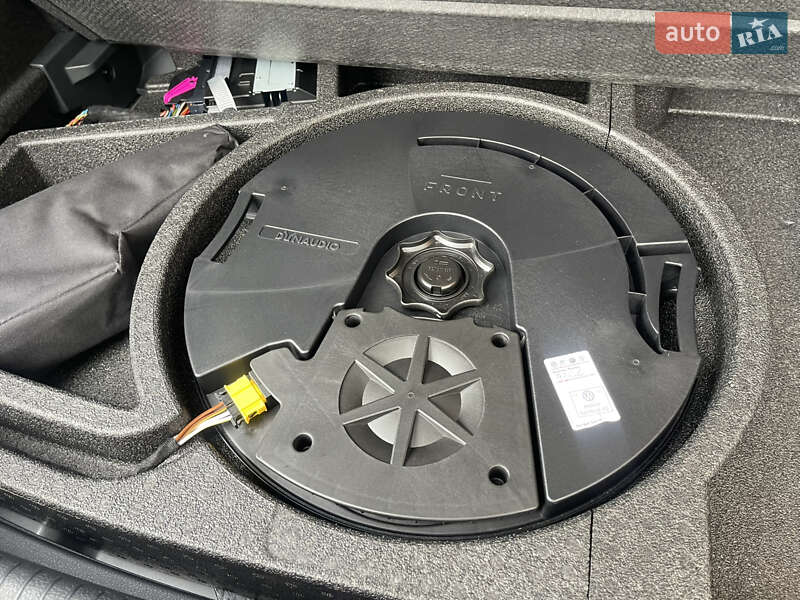 Хэтчбек Volkswagen e-Golf 2016 в Ровно