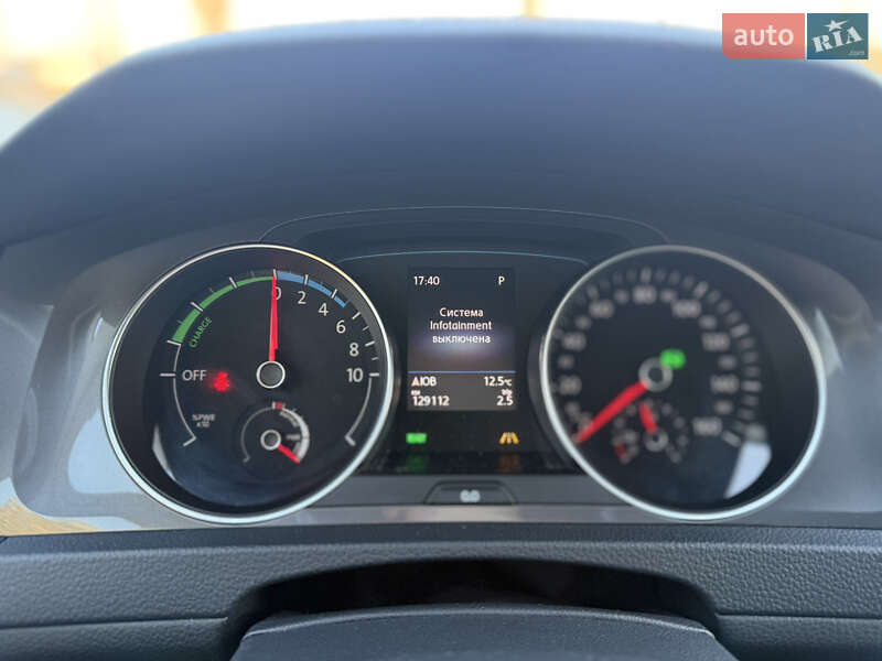 Хетчбек Volkswagen e-Golf 2014 в Радехові