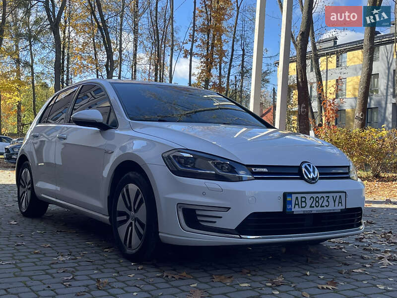 Хэтчбек Volkswagen e-Golf 2019 в Львове