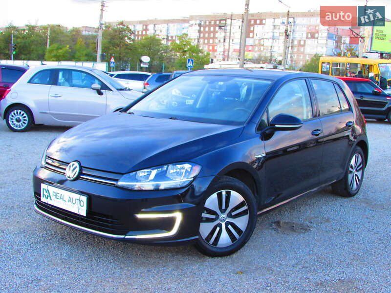 Хэтчбек Volkswagen e-Golf 2018 в Кропивницком