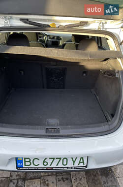 Хэтчбек Volkswagen e-Golf 2016 в 