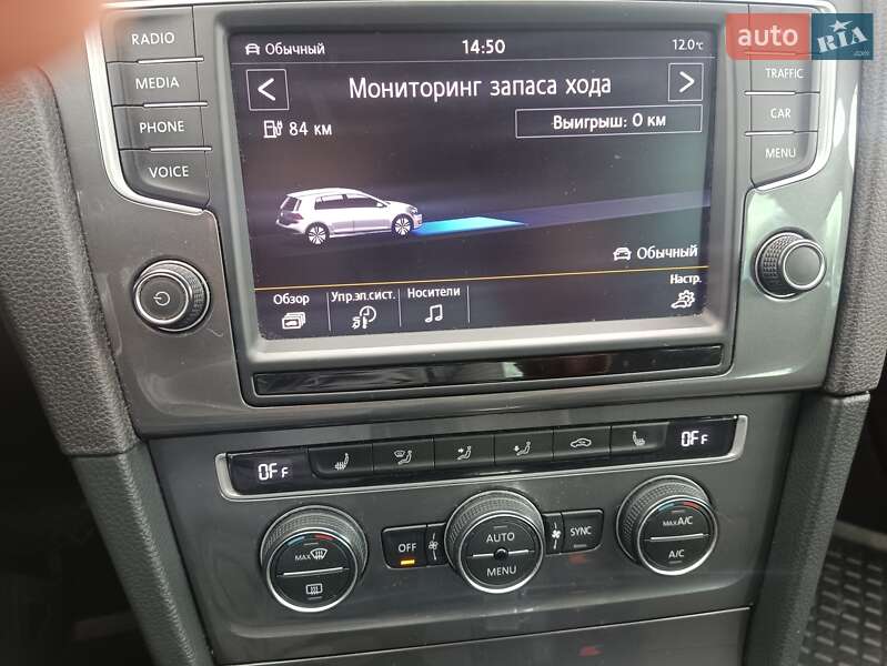 Хэтчбек Volkswagen e-Golf 2015 в Стрые