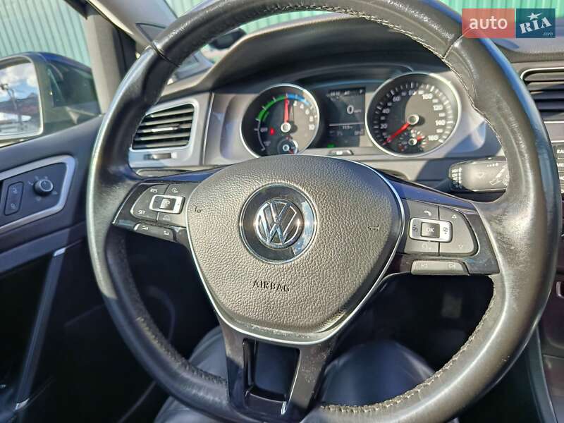 Хэтчбек Volkswagen e-Golf 2015 в Житомире фото 2 Хэтчбек Volkswagen e-Golf 2015 в Житомире