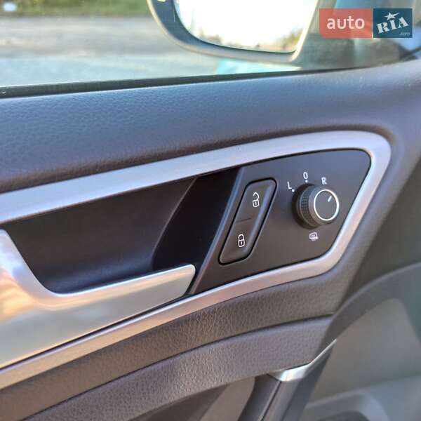 Хетчбек Volkswagen e-Golf 2015 в Старокостянтинові фото 23 Хетчбек Volkswagen e-Golf 2015 в Старокостянтинові