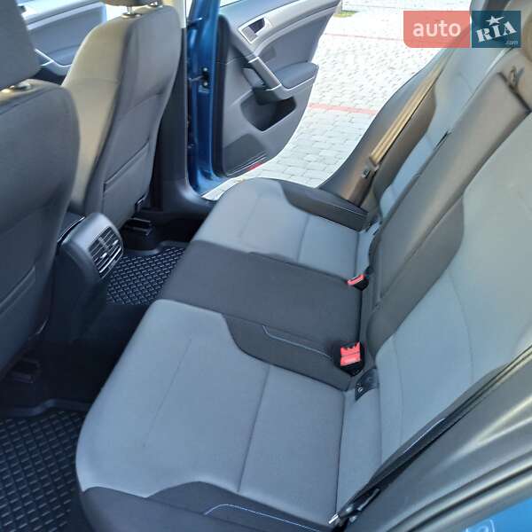 Хетчбек Volkswagen e-Golf 2015 в Старокостянтинові фото 89 Хетчбек Volkswagen e-Golf 2015 в Старокостянтинові