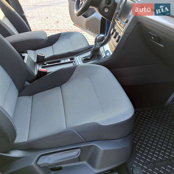 Хетчбек Volkswagen e-Golf 2015 в Старокостянтинові фото 106 Хетчбек Volkswagen e-Golf 2015 в Старокостянтинові