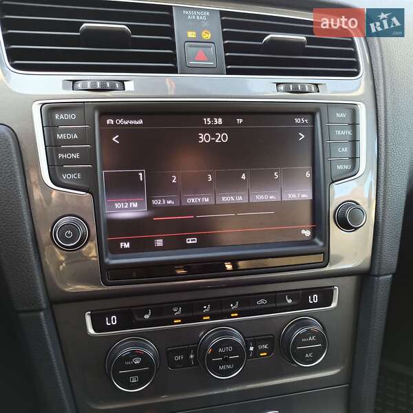 Хетчбек Volkswagen e-Golf 2015 в Старокостянтинові фото 122 Хетчбек Volkswagen e-Golf 2015 в Старокостянтинові