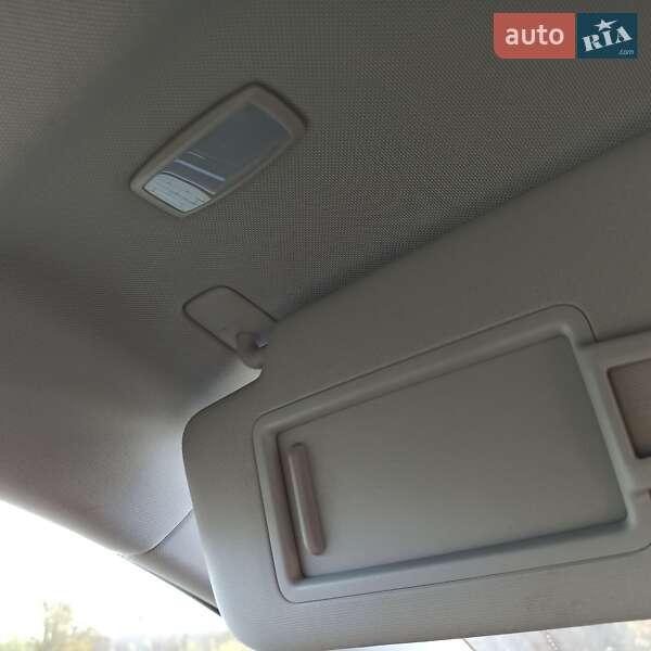 Хетчбек Volkswagen e-Golf 2015 в Старокостянтинові фото 113 Хетчбек Volkswagen e-Golf 2015 в Старокостянтинові