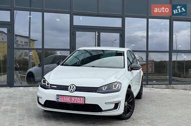 Хэтчбек Volkswagen e-Golf 2017 в 