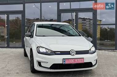 Хэтчбек Volkswagen e-Golf 2017 в 