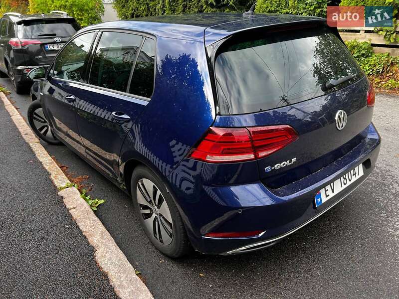 Хетчбек Volkswagen e-Golf 2018 в Києві