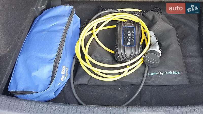 Хетчбек Volkswagen e-Golf 2020 в Львові фото 25 Хетчбек Volkswagen e-Golf 2020 в Львові