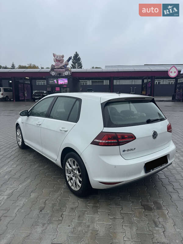 Хетчбек Volkswagen e-Golf 2014 в Львові