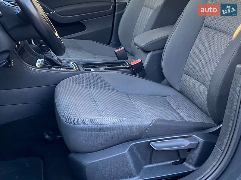 Хетчбек Volkswagen e-Golf 2020 в Самборі