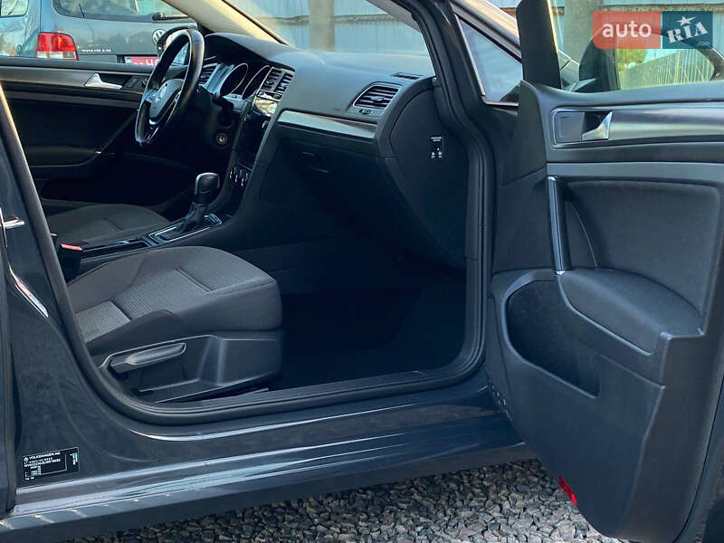 Хетчбек Volkswagen e-Golf 2020 в Самборі