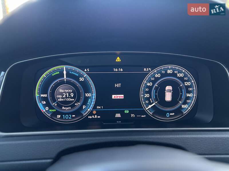 Хэтчбек Volkswagen e-Golf 2019 в Львове