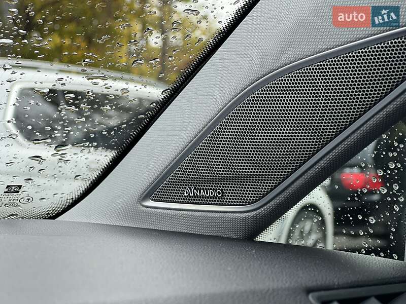 Хэтчбек Volkswagen e-Golf 2019 в Львове