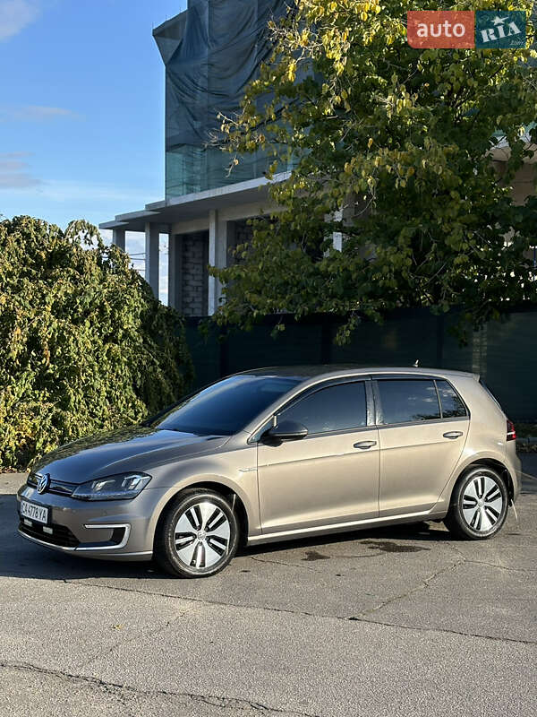 Volkswagen e-Golf 2014