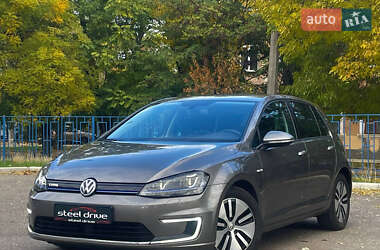 Хетчбек Volkswagen e-Golf 2016 в Миколаєві