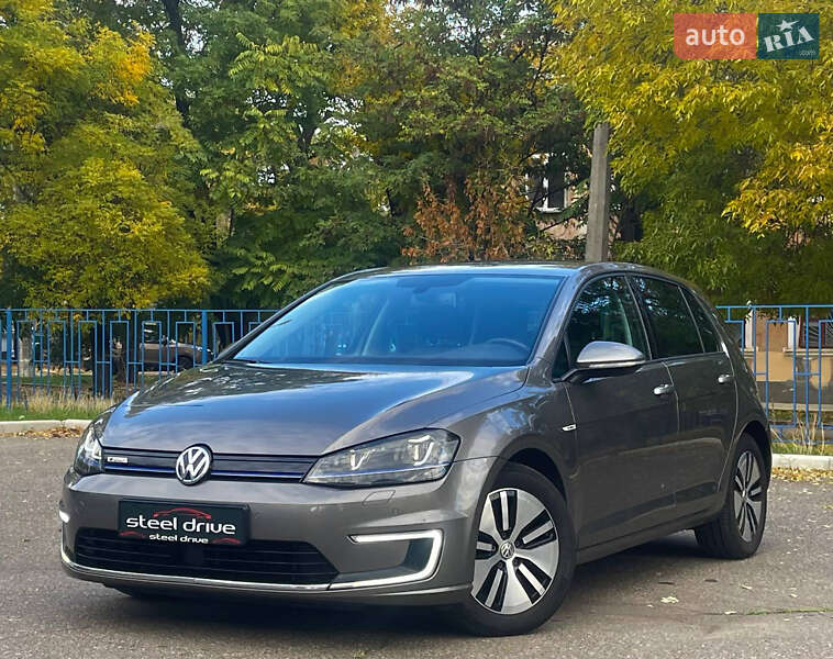 Volkswagen e-Golf 2016