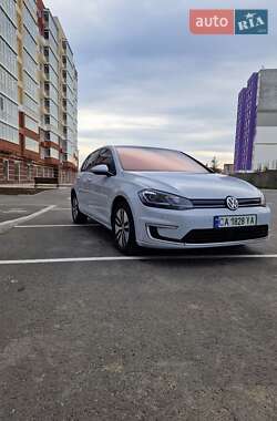 Хэтчбек Volkswagen e-Golf 2018 в Умани