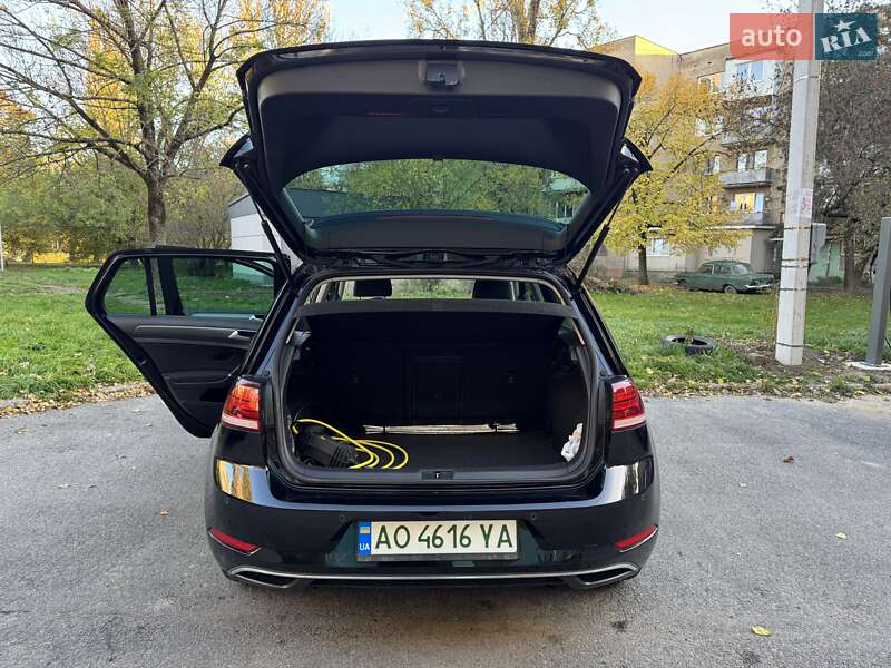 Хэтчбек Volkswagen e-Golf 2019 в Ужгороде фото 4 Хэтчбек Volkswagen e-Golf 2019 в Ужгороде