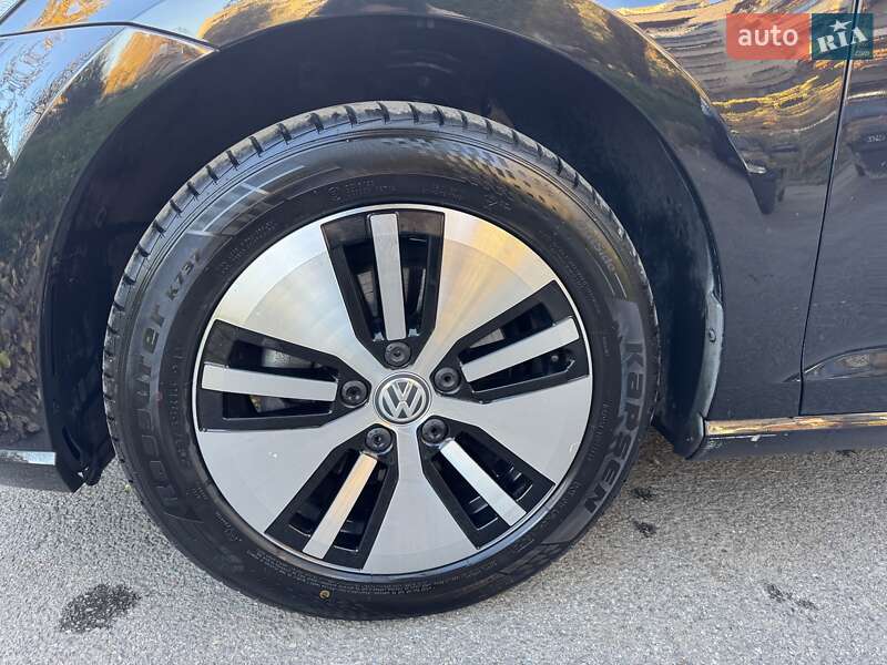 Хэтчбек Volkswagen e-Golf 2019 в Ужгороде фото 12 Хэтчбек Volkswagen e-Golf 2019 в Ужгороде