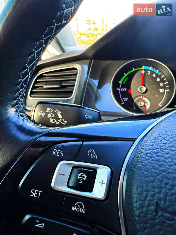 Хетчбек Volkswagen e-Golf 2018 в Миколаєві