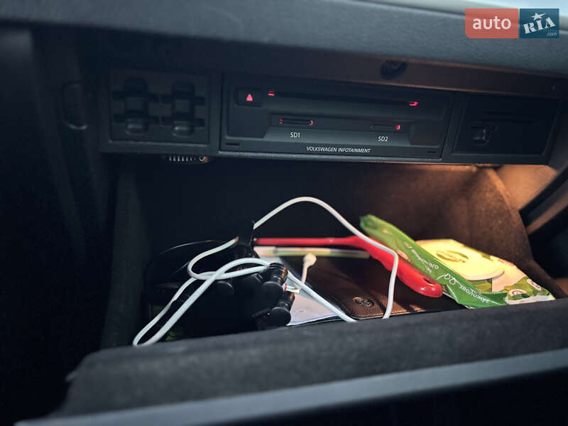 Хетчбек Volkswagen e-Golf 2014 в Тернополі