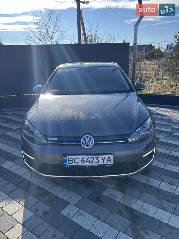 Хэтчбек Volkswagen e-Golf 2019 в Львове