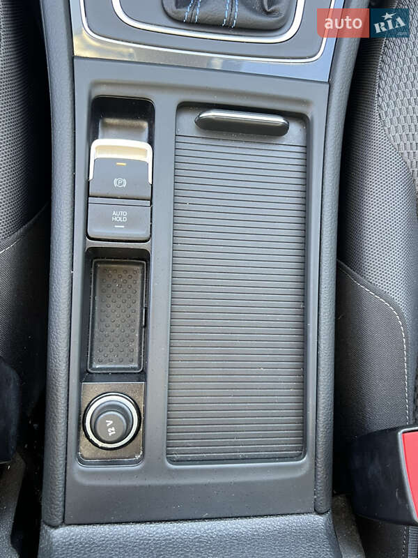 Хэтчбек Volkswagen e-Golf 2018 в Дрогобыче