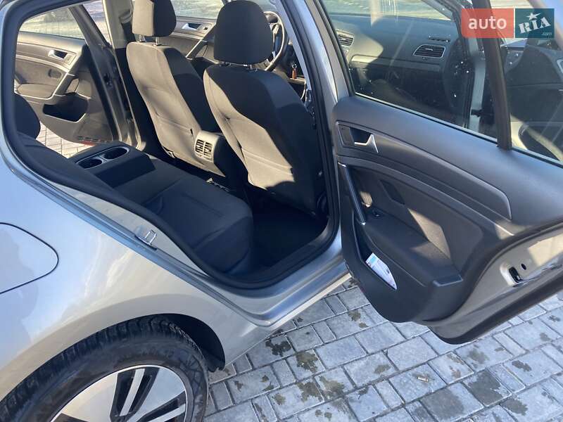 Хэтчбек Volkswagen e-Golf 2018 в Николаеве