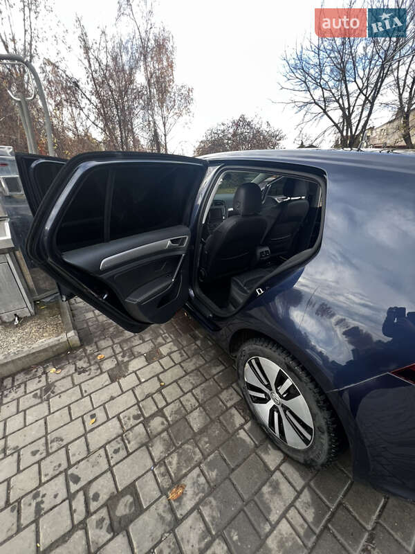 Хетчбек Volkswagen e-Golf 2016 в Рівному
