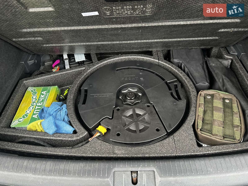 Хетчбек Volkswagen e-Golf 2016 в Рівному