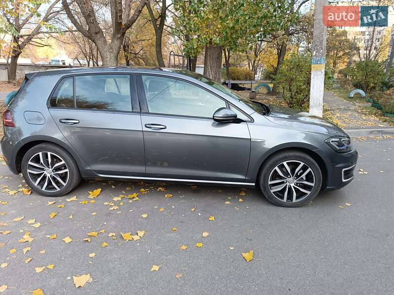 Volkswagen e-Golf 2020
