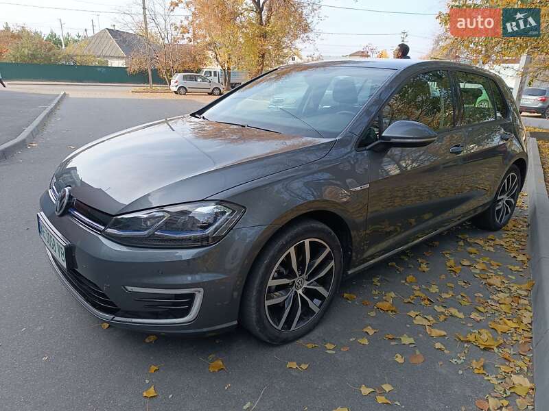 Хетчбек Volkswagen e-Golf 2020 в Дніпрі фото 14 Хетчбек Volkswagen e-Golf 2020 в Дніпрі