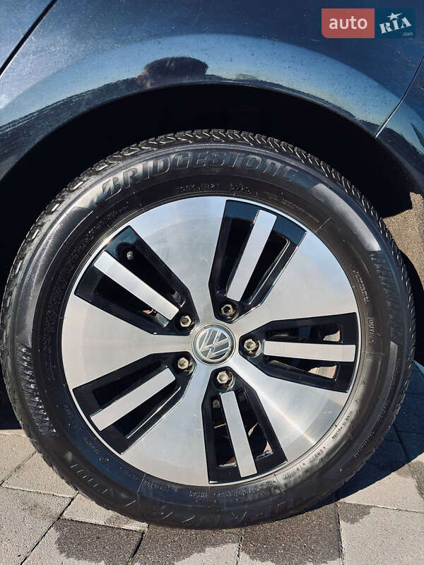 Хэтчбек Volkswagen e-Golf 2020 в Мукачево