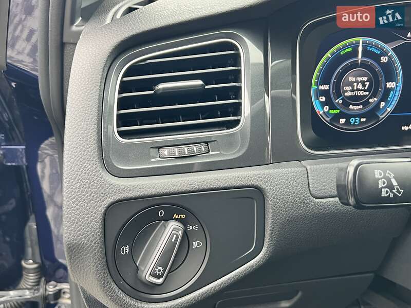 Хэтчбек Volkswagen e-Golf 2018 в Ровно фото 27 Хэтчбек Volkswagen e-Golf 2018 в Ровно